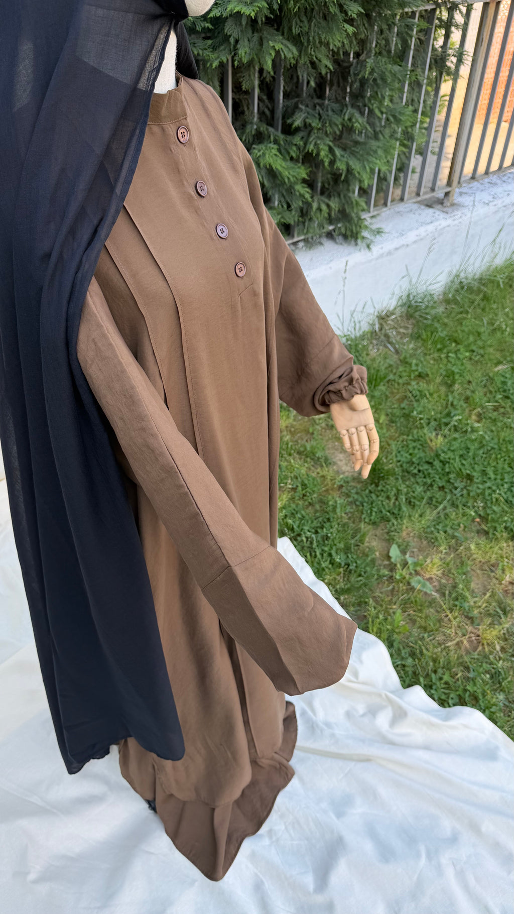 Amine etekli cilbab -toprak