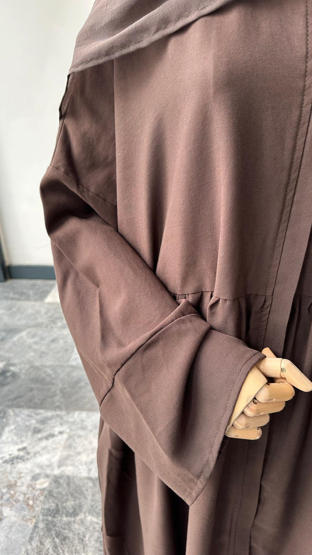 Tensel Kumaş/Robalı Kahve Ferace - Abaya kol