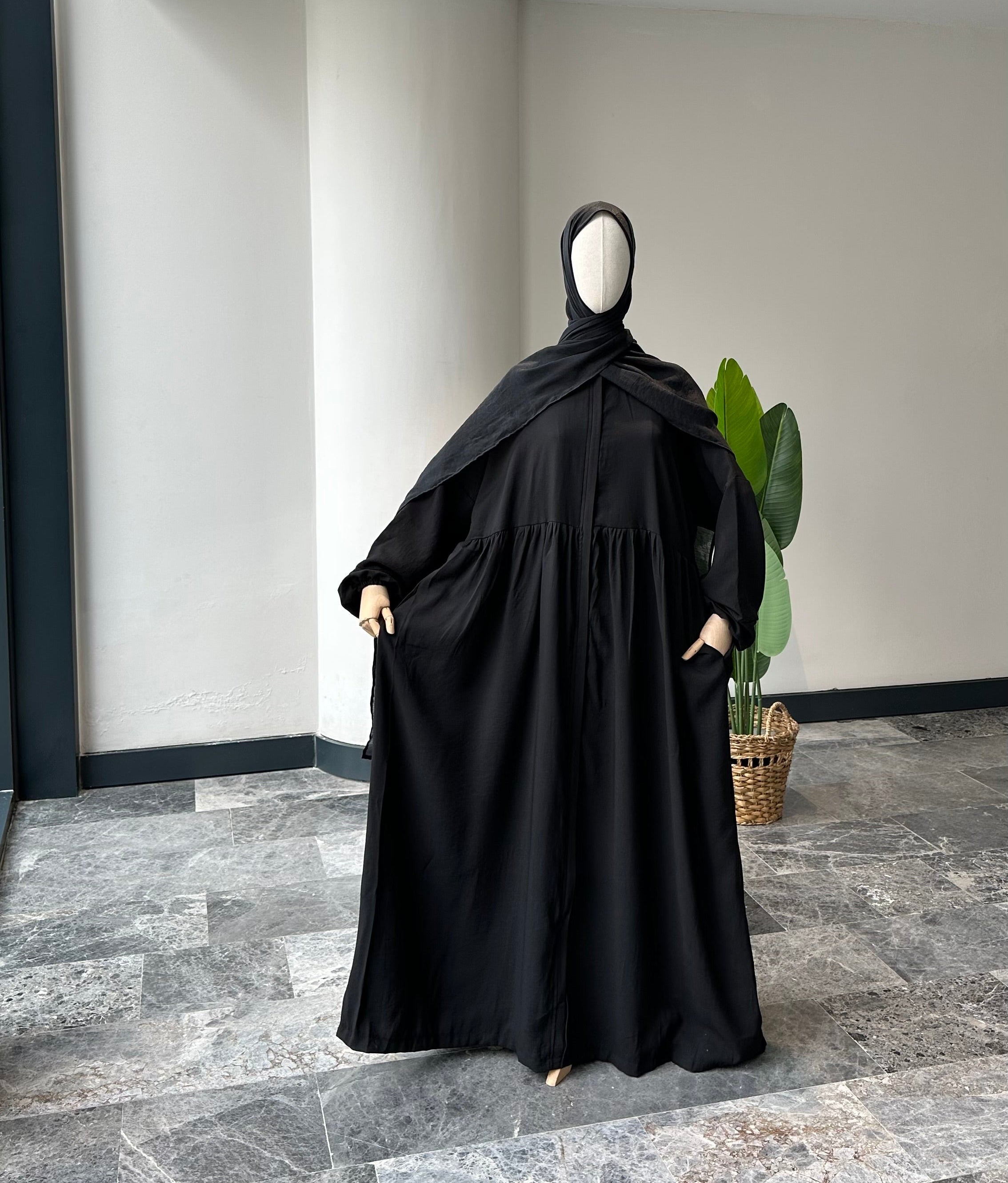 Tensel Kumaş/Robalı Siyah Ferace - Lastik kol