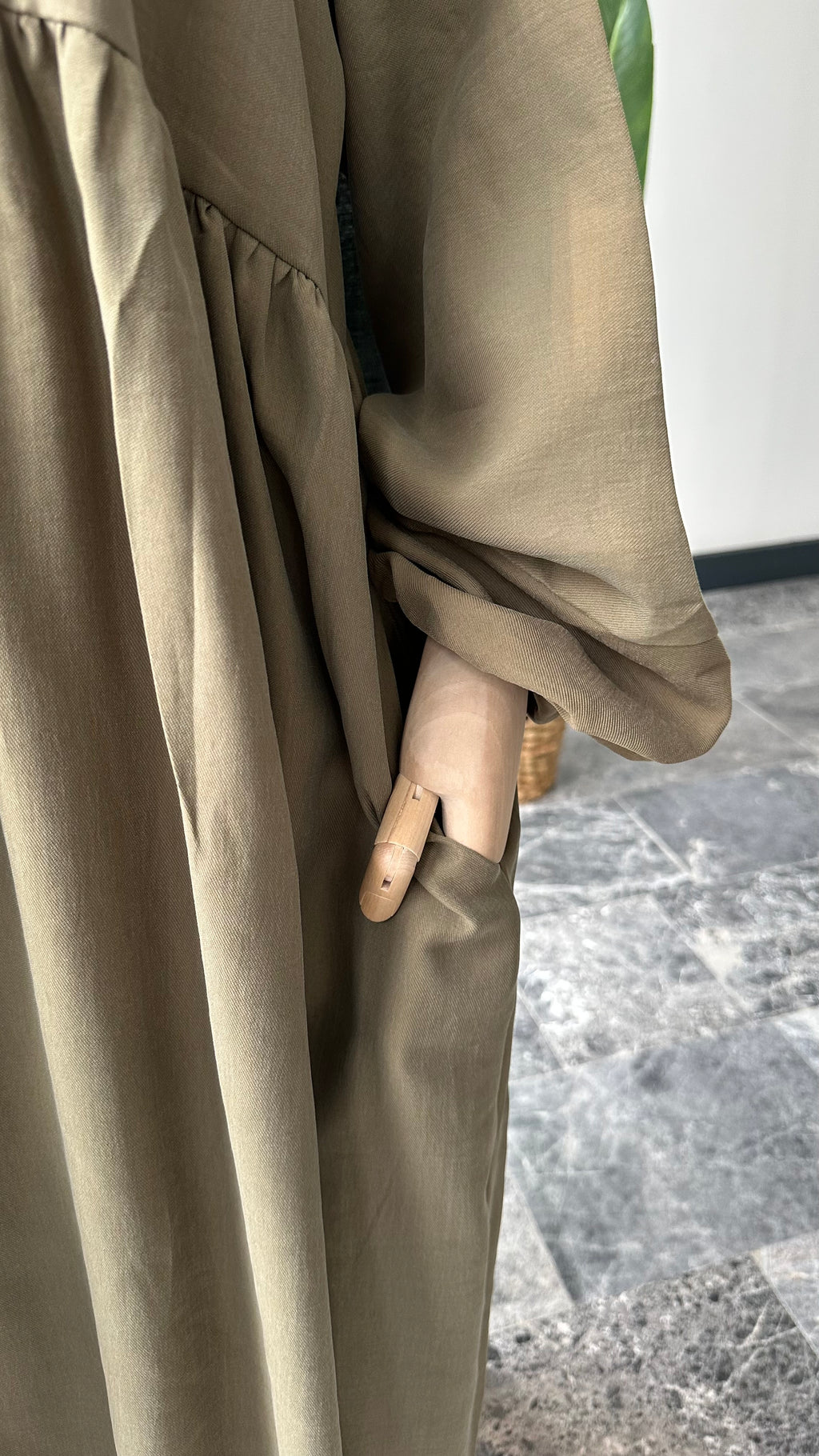 Tensel Kumaş/Robalı Haki Ferace - Lastik kol