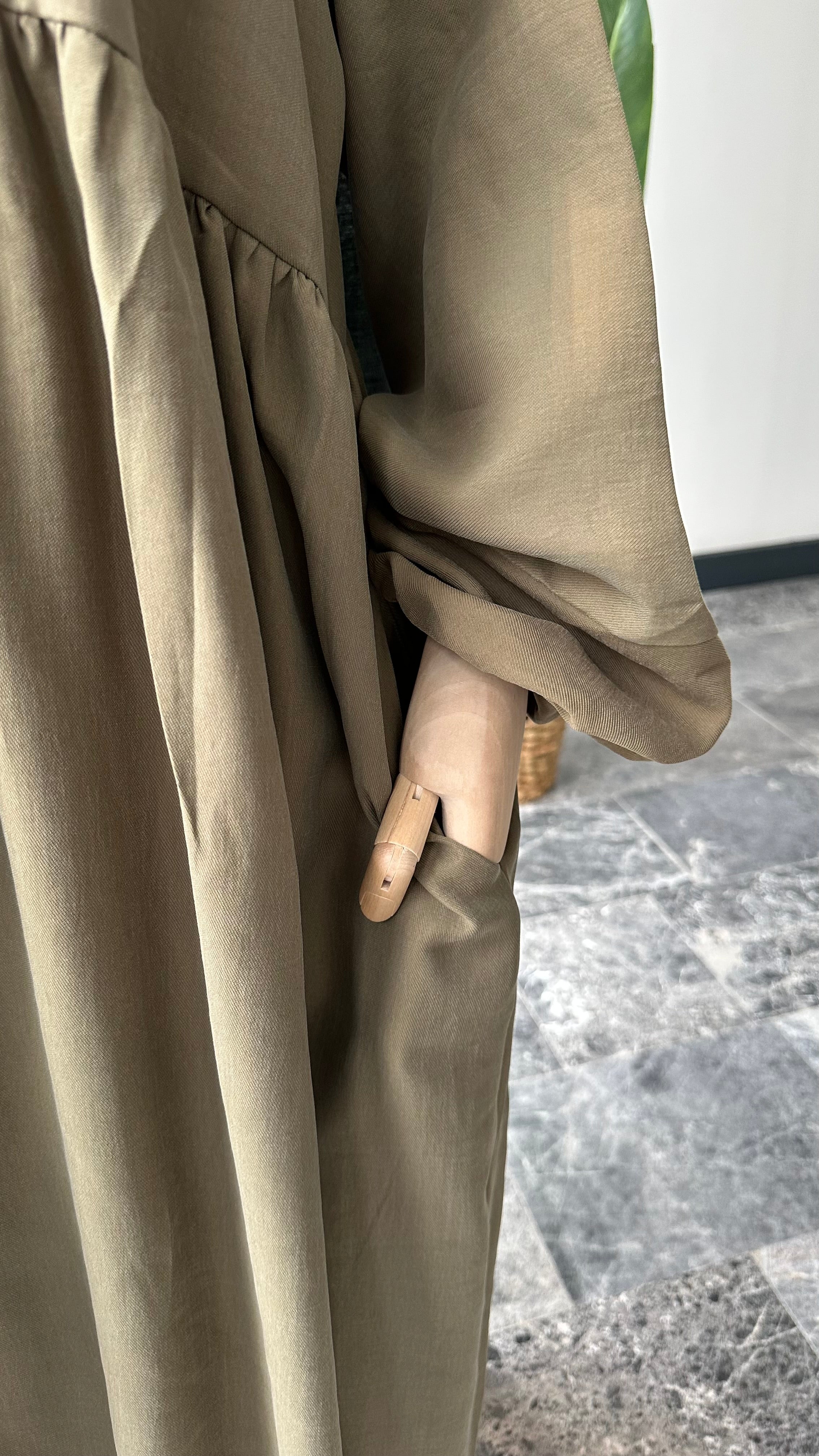 Tensel Kumaş/Robalı Haki Ferace - Lastik kol