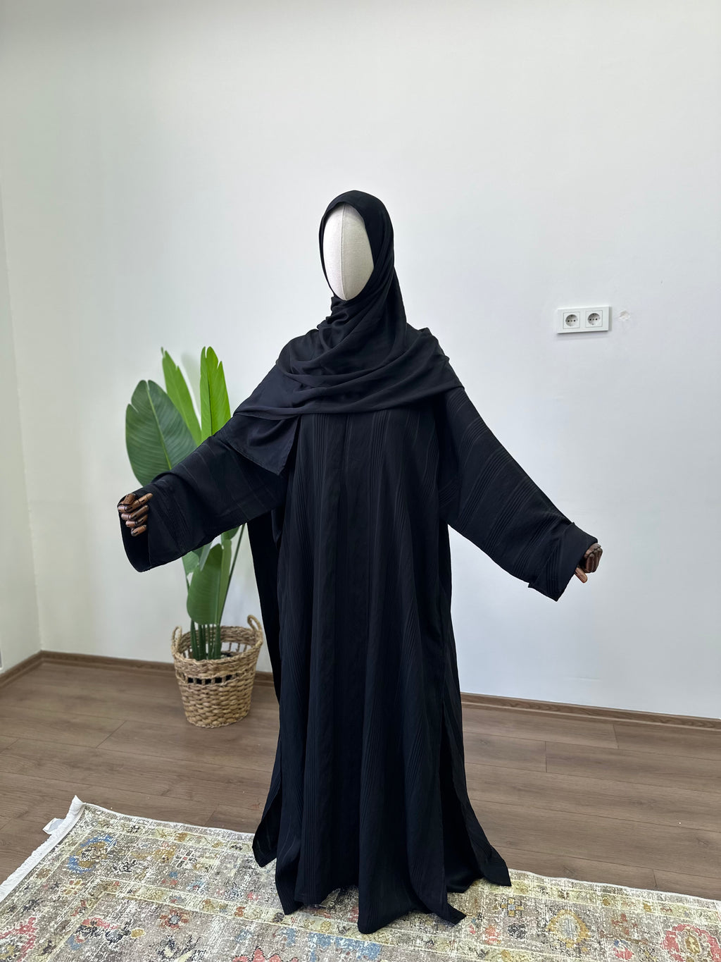 Lal Abaya / Siyah - Tensel Kupra /Etekli Şallı Takım