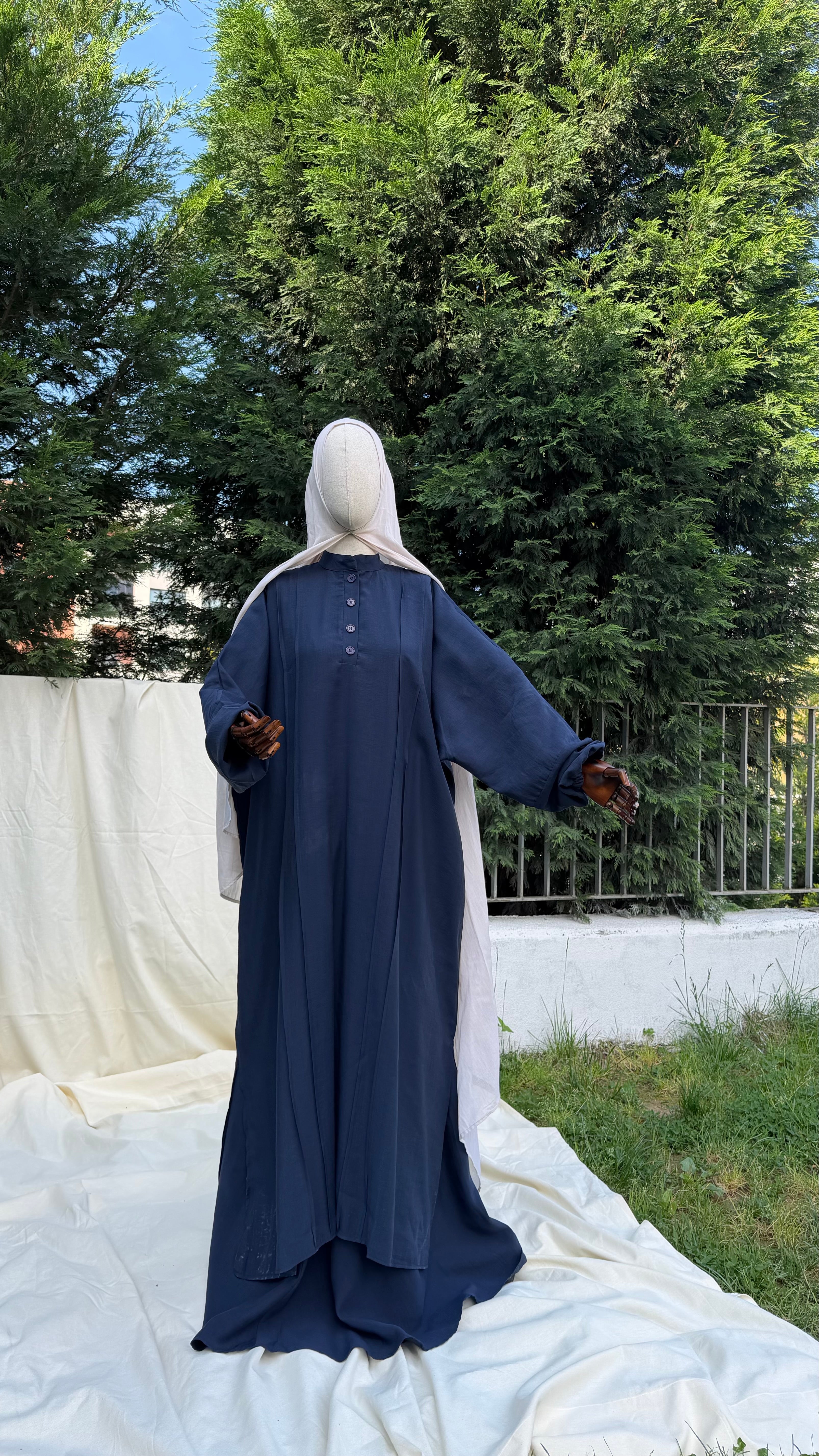 Amine etekli cilbab - Lacivert