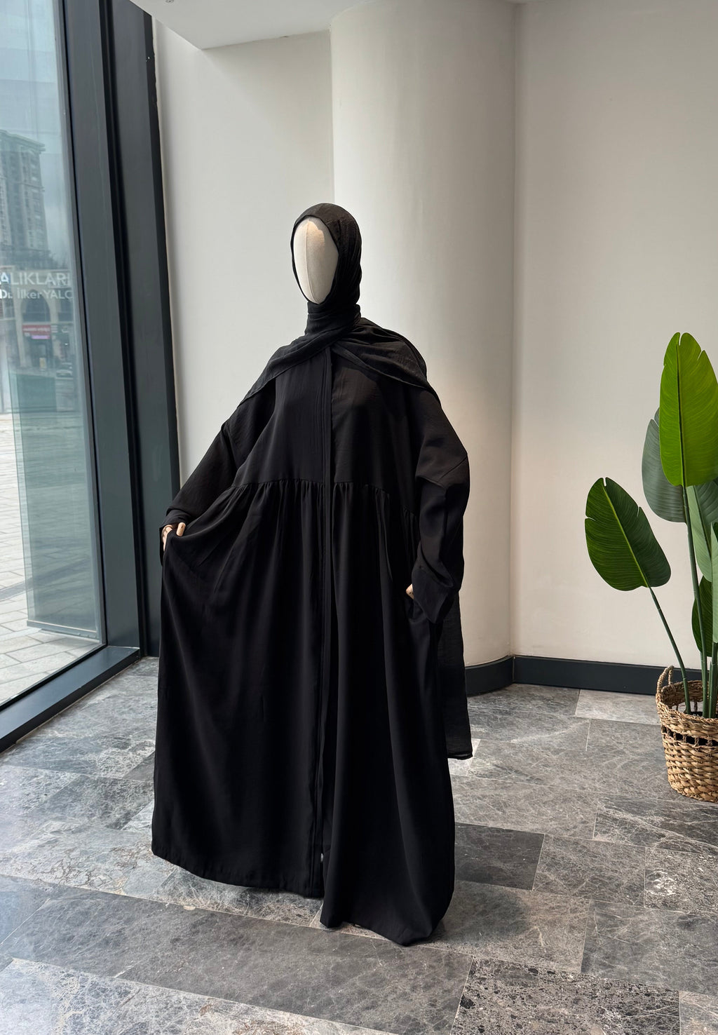 Tensel Kumaş/Robalı Siyah Ferace - Abaya kol