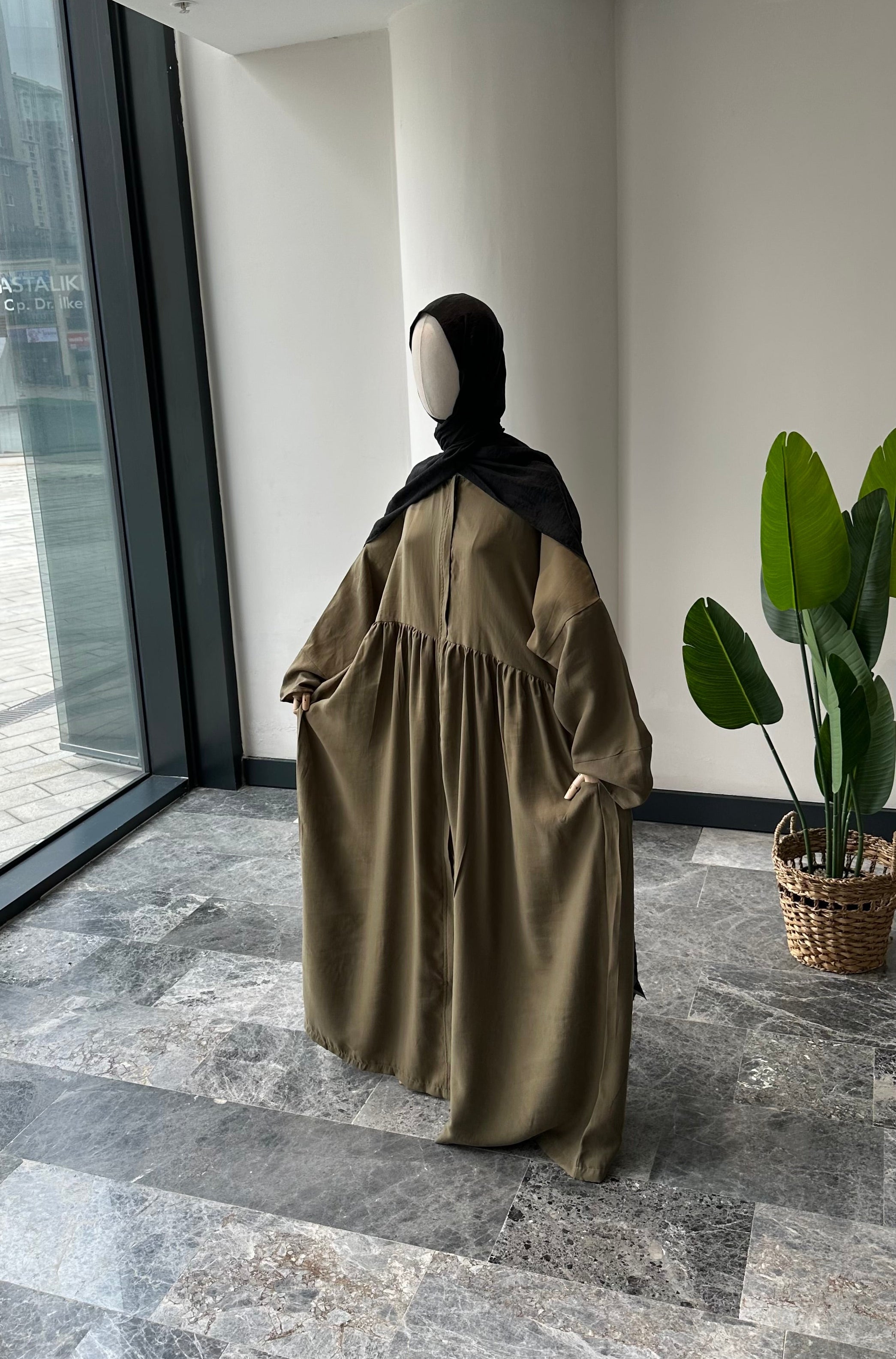 Tensel Kumaş/Robalı Haki Ferace - Abaya kol