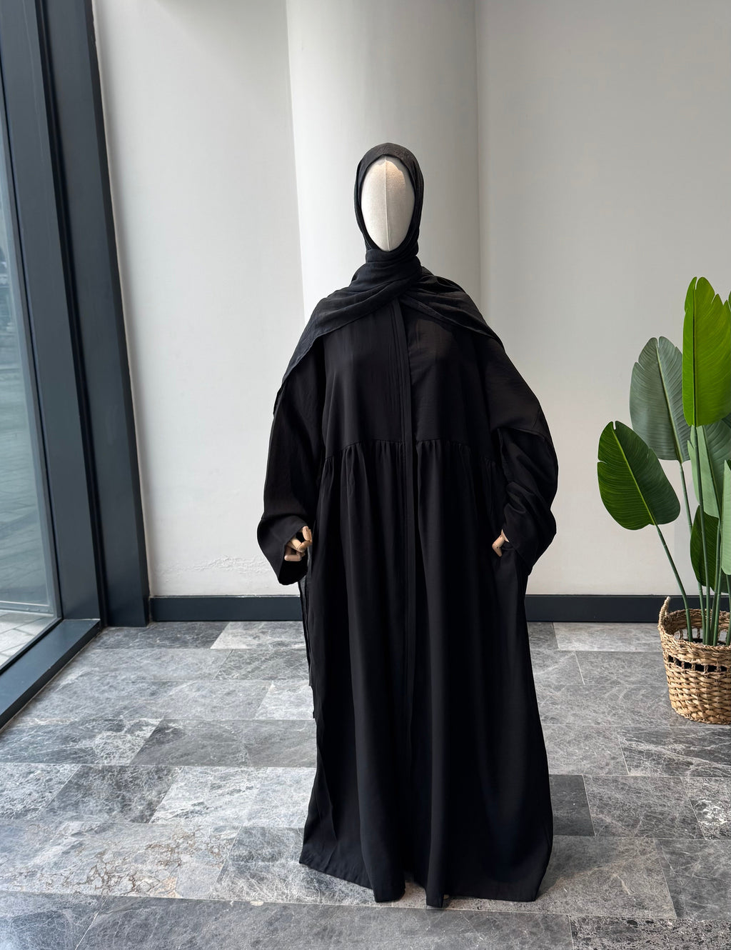 Tensel Kumaş/Robalı Siyah Ferace - Abaya kol